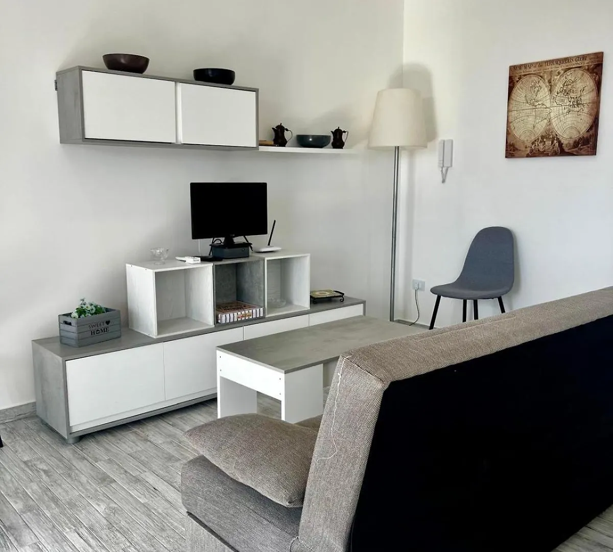 Mari Sol Apartment Terrasini 0*,