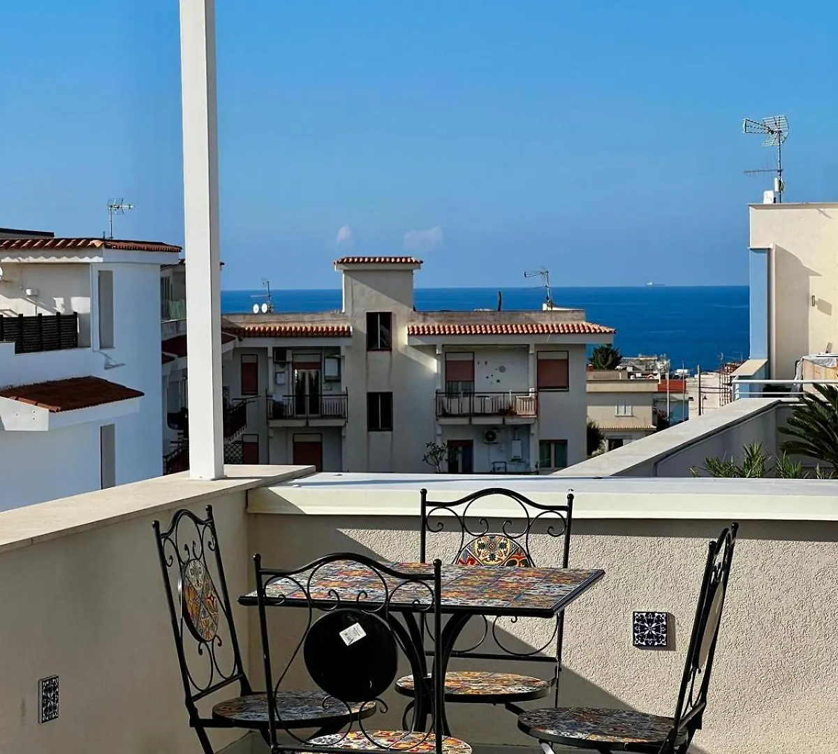 Mari Sol Apartment Terrasini